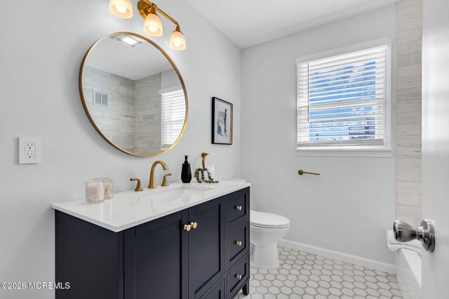 17 J Street, Seaside Park, NJ 08752