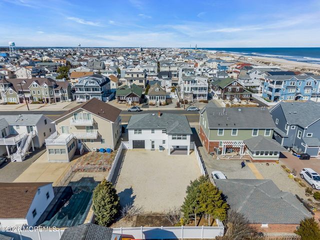 17 J Street, Seaside Park, NJ 08752