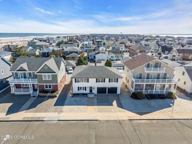 17 J Street, Seaside Park, NJ 08752