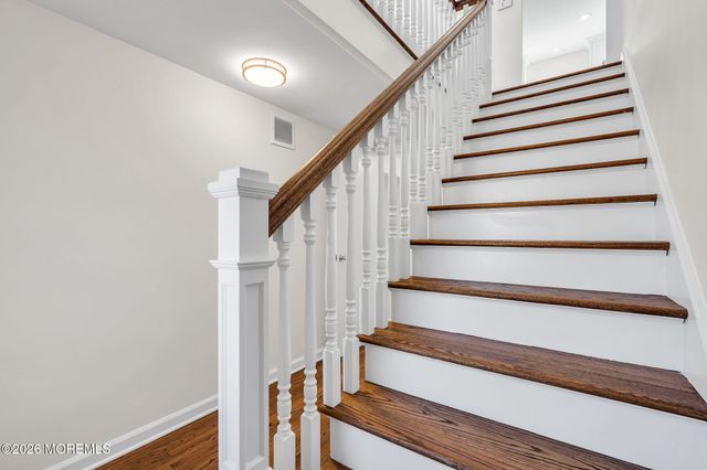 17 J Street, Seaside Park, NJ 08752