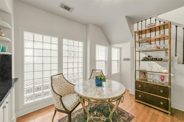 2026 Welch Street, Houston, TX 77019