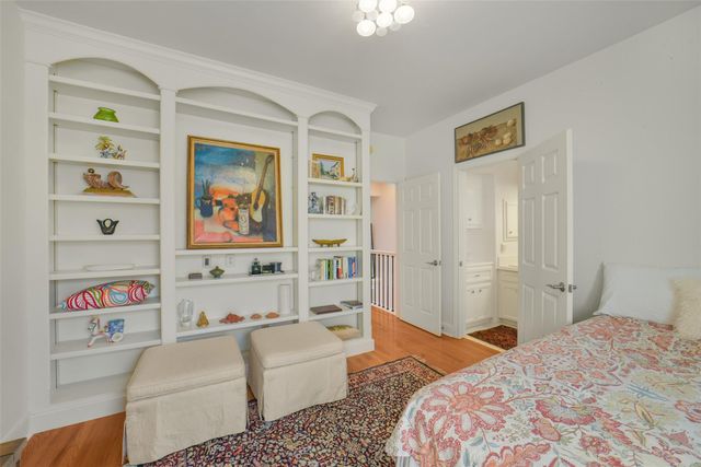 2026 Welch Street, Houston, TX 77019