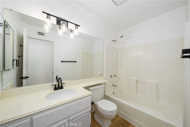 11 La Sinfonia, Rancho Santa Margarita, CA 92688