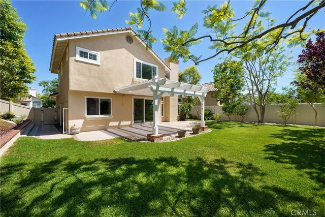 11 La Sinfonia, Rancho Santa Margarita, CA 92688
