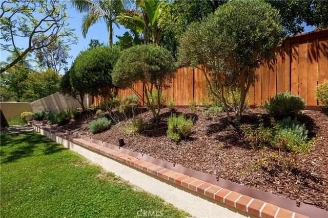 11 La Sinfonia, Rancho Santa Margarita, CA 92688