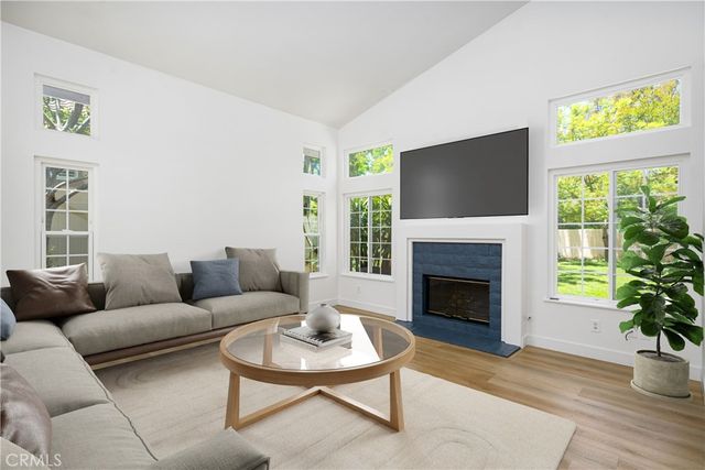 11 La Sinfonia, Rancho Santa Margarita, CA 92688