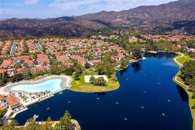 11 La Sinfonia, Rancho Santa Margarita, CA 92688