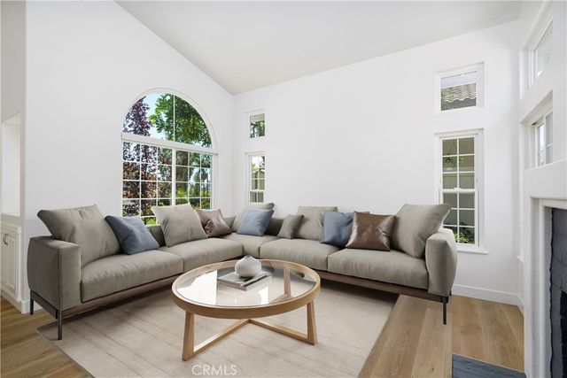 11 La Sinfonia, Rancho Santa Margarita, CA 92688