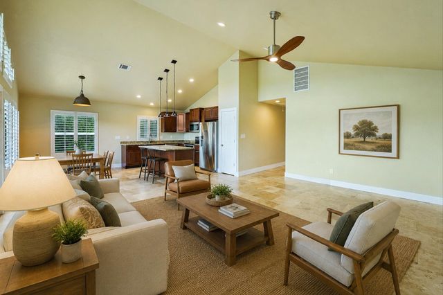 112 Ridge Harbor DR, Spicewood, TX 78669