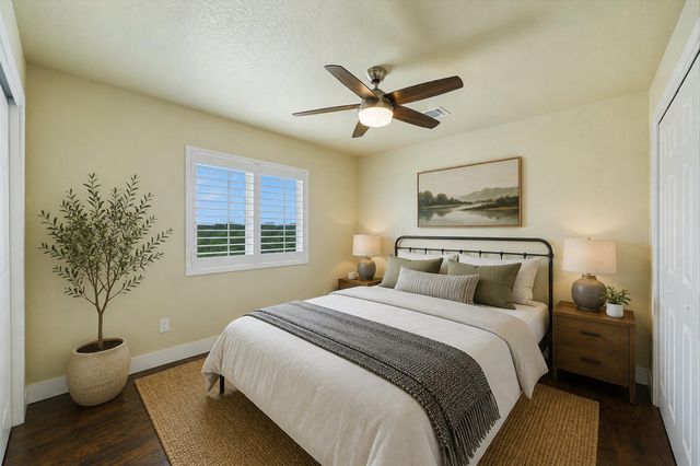 112 Ridge Harbor DR, Spicewood, TX 78669