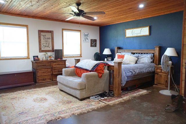 6488 State Highway 135 N, Kilgore, TX 75662