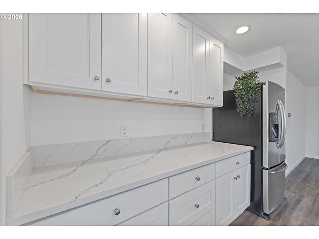 11867 Se MOUNTAIN SUN Dr, Clackamas, OR 97015