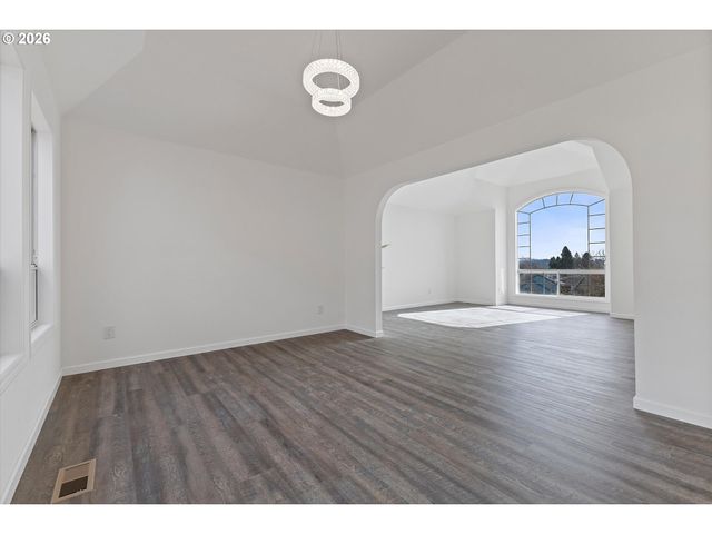 11867 Se MOUNTAIN SUN Dr, Clackamas, OR 97015
