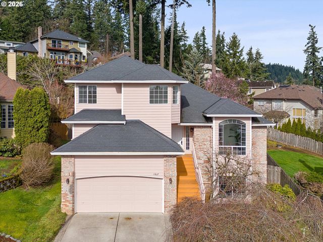 11867 Se MOUNTAIN SUN Dr, Clackamas, OR 97015