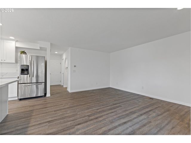 11867 Se MOUNTAIN SUN Dr, Clackamas, OR 97015