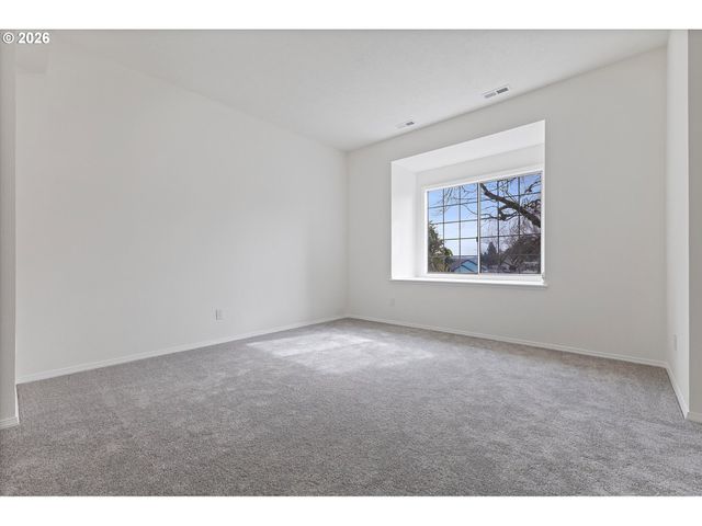 11867 Se MOUNTAIN SUN Dr, Clackamas, OR 97015