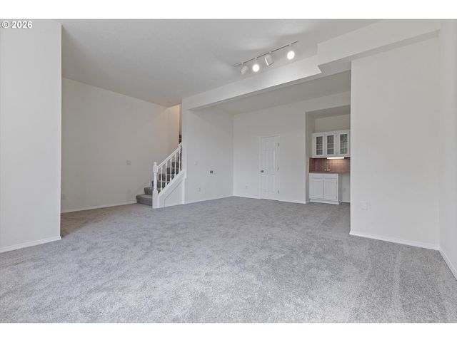 11867 Se MOUNTAIN SUN Dr, Clackamas, OR 97015