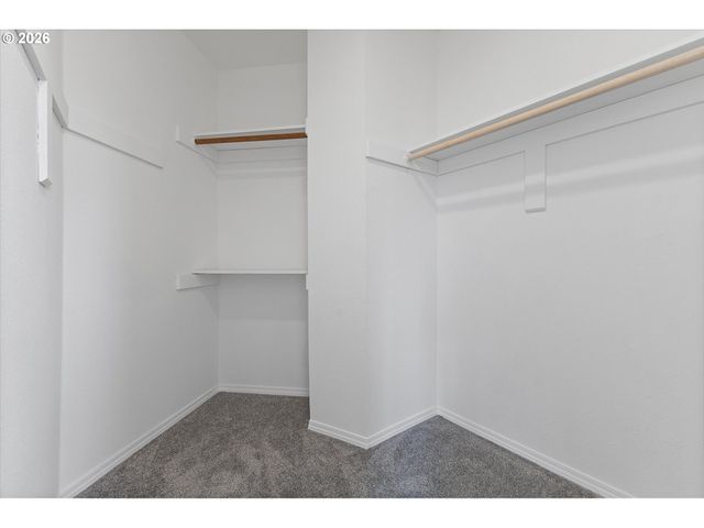 11867 Se MOUNTAIN SUN Dr, Clackamas, OR 97015