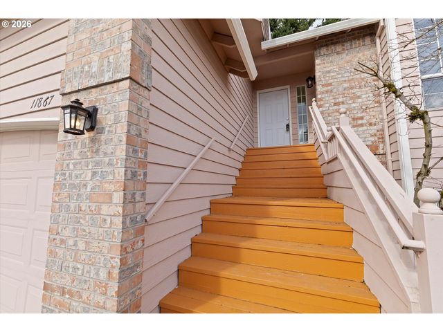 11867 Se MOUNTAIN SUN Dr, Clackamas, OR 97015