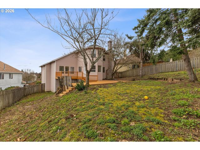 11867 Se MOUNTAIN SUN Dr, Clackamas, OR 97015