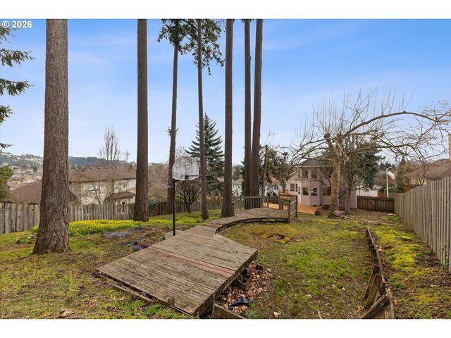 11867 Se MOUNTAIN SUN Dr, Clackamas, OR 97015