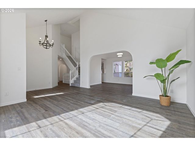 11867 Se MOUNTAIN SUN Dr, Clackamas, OR 97015