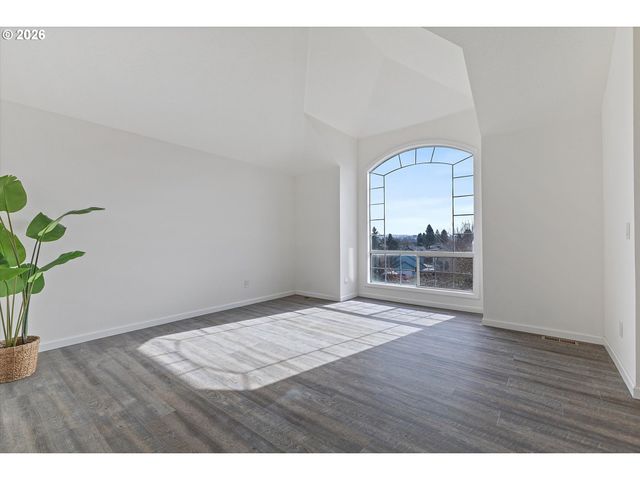 11867 Se MOUNTAIN SUN Dr, Clackamas, OR 97015