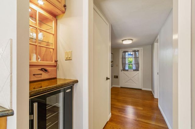 2129 Belmont Avenue, San Carlos, CA 94070
