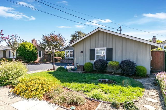 2129 Belmont Avenue, San Carlos, CA 94070