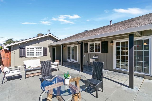 2129 Belmont Avenue, San Carlos, CA 94070