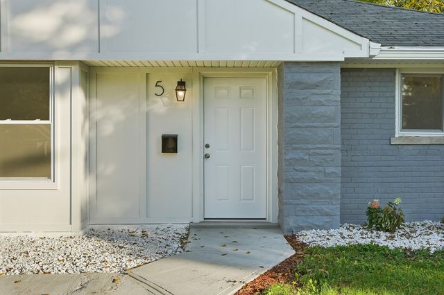 5 Oak Lane, Park Forest, IL 60466