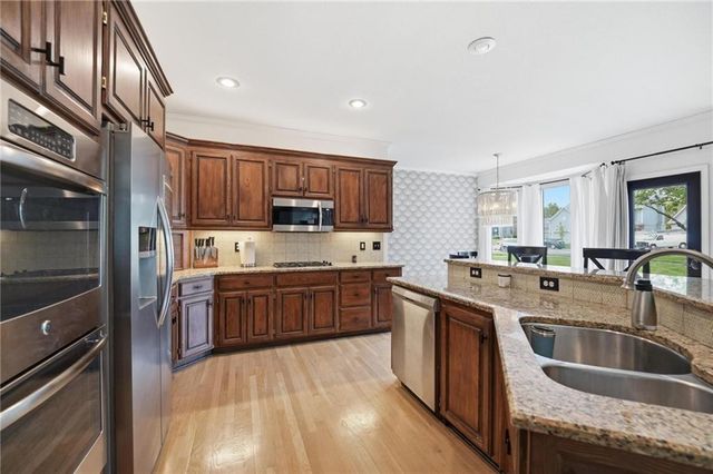 5308 W 161st Street, Overland Park, KS 66085