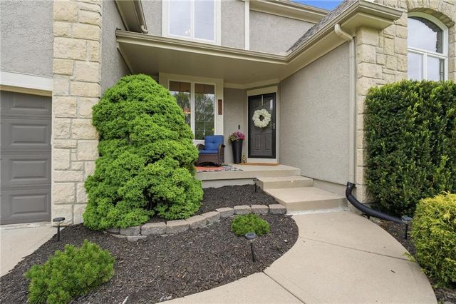 5308 W 161st Street, Overland Park, KS 66085