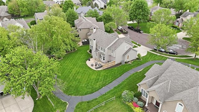 5308 W 161st Street, Overland Park, KS 66085