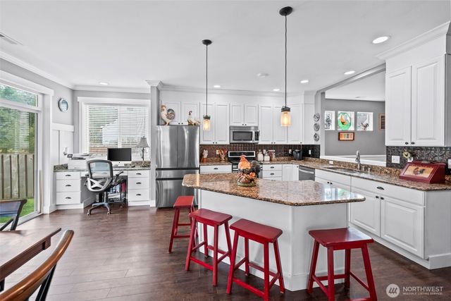 4398 Chanting Circle SW, Port Orchard, WA 98367