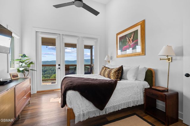 3322 Sugar Maple Loop Road, Sevierville, TN 37862