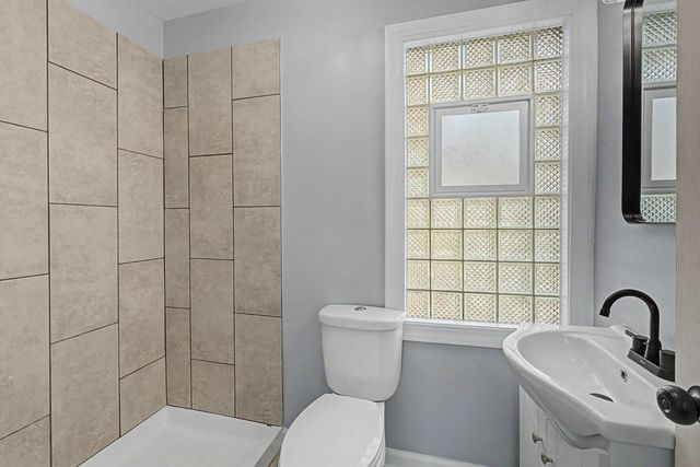 417 S 3rd Avenue, Maywood, IL 60153