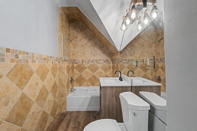 417 S 3rd Avenue, Maywood, IL 60153