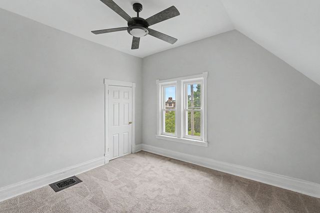 417 S 3rd Avenue, Maywood, IL 60153
