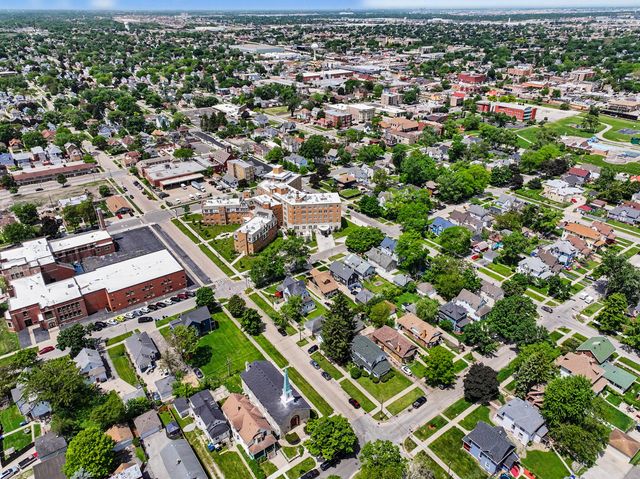 417 S 3rd Avenue, Maywood, IL 60153