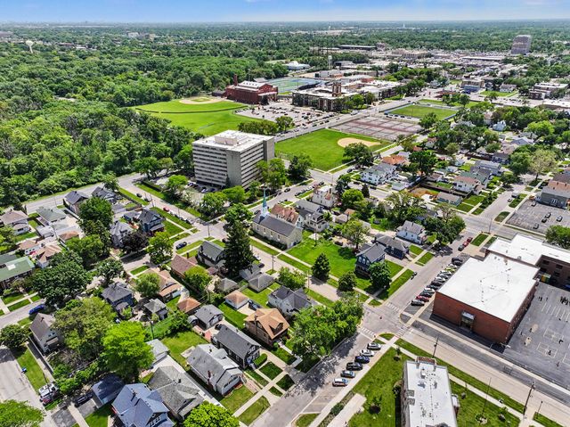 417 S 3rd Avenue, Maywood, IL 60153