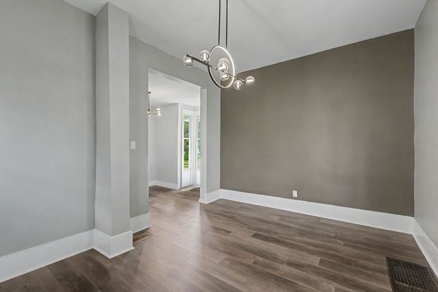 417 S 3rd Avenue, Maywood, IL 60153