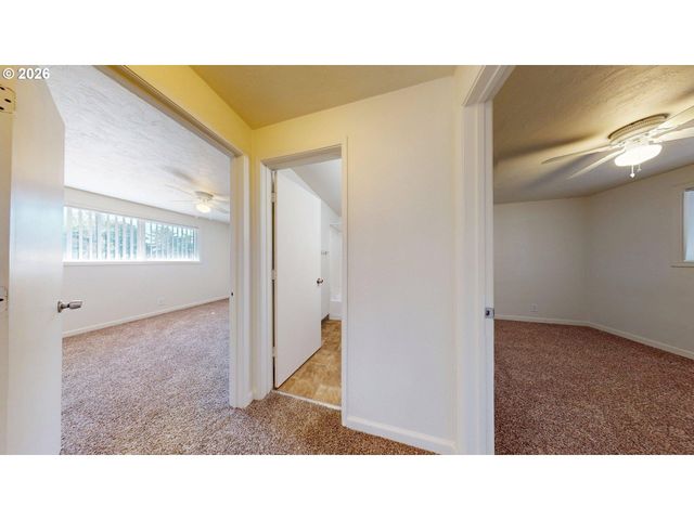 16656 Se MOON Ave, Milwaukie, OR 97267