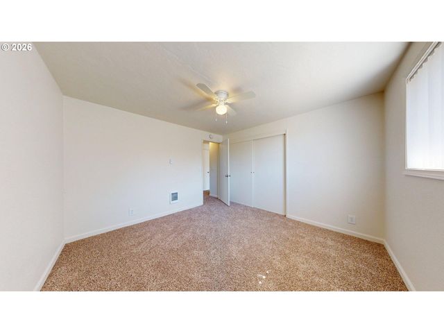 16656 Se MOON Ave, Milwaukie, OR 97267