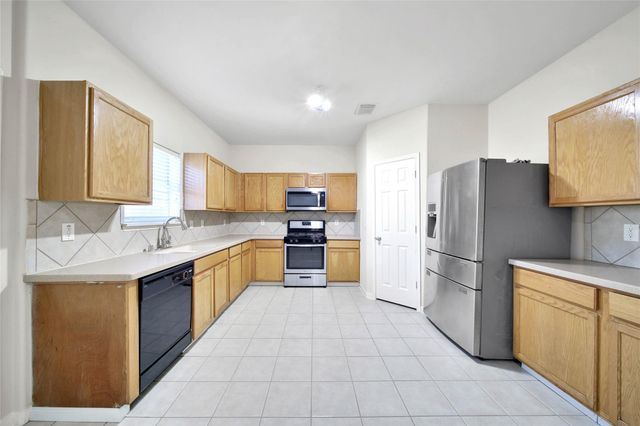 18330 Tangle Tree Ln, Houston, TX 77084