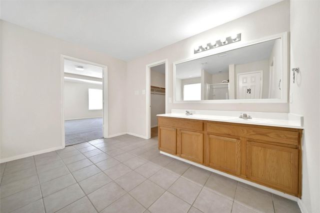18330 Tangle Tree Ln, Houston, TX 77084