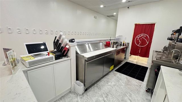 483 MANDALAY AVENUE 209, Clearwater Beach, FL 33767