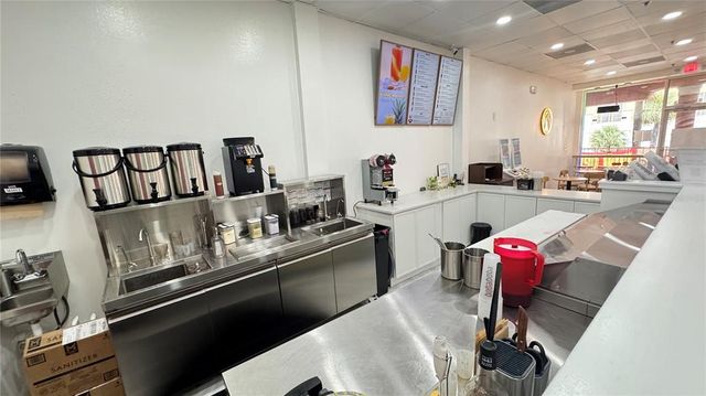 483 MANDALAY AVENUE 209, Clearwater Beach, FL 33767