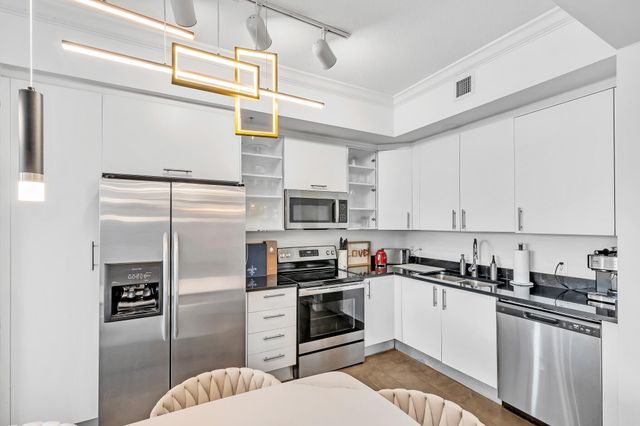 1945 S Ocean Drive 1803, Hallandale Beach, FL 33009