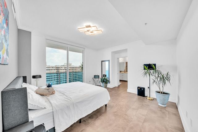 1945 S Ocean Drive 1803, Hallandale Beach, FL 33009